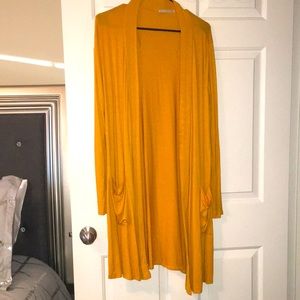 Long sleeve cardigan with pockets